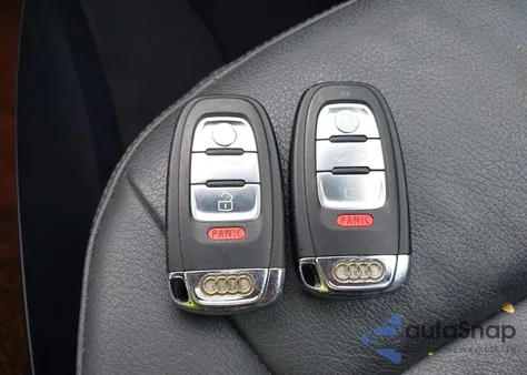 2010 Audi Q5 3.2 Premium z USA, uszkodzony, nr VIN WA1LKBFP8AA105530